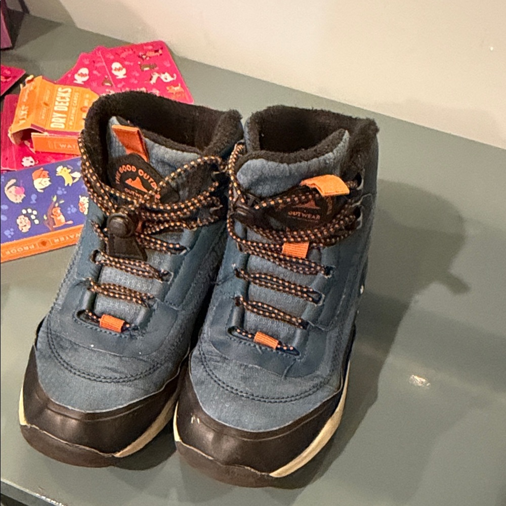 ⭐️Host Pick⭐️ Kids BOY Outdoor Adventure Boots - Blue and Black eur:33 Uk:1